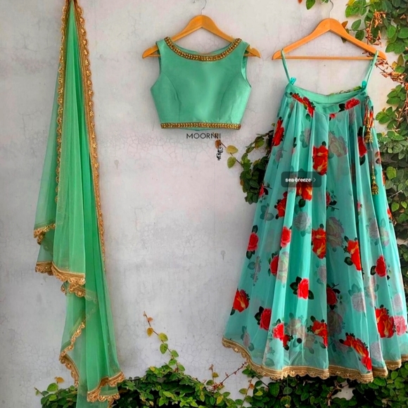 Lengha SKIRT and dupatta ONLY (NO BLOUSE) - Picture 1 of 2